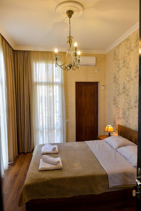 Gold Guest House Kutaisi Eksteriør billede