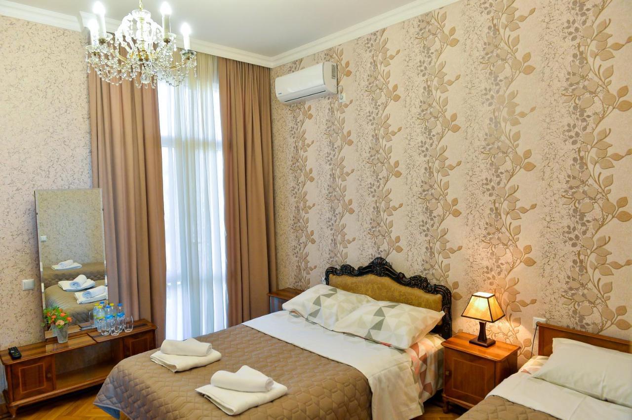 Gold Guest House Kutaisi Eksteriør billede